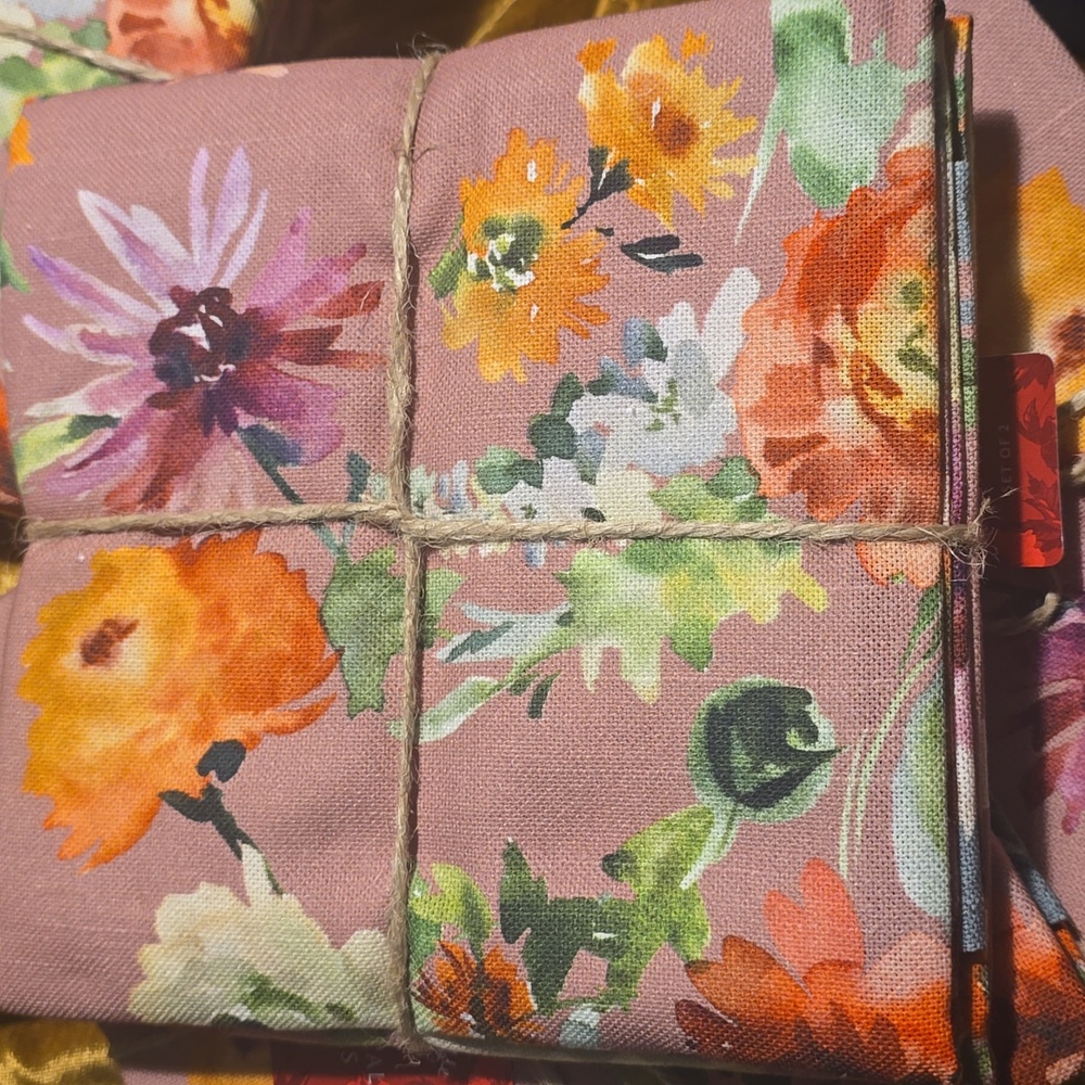 ♥️BUY 2 GET 1 FREE Sur La Table Fall Botanical Towels, Set of 2, Retail $29.95 - Picture 8 of 8